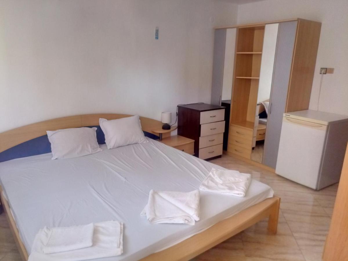 Farlalievi Guest House 索佐波尔 外观 照片