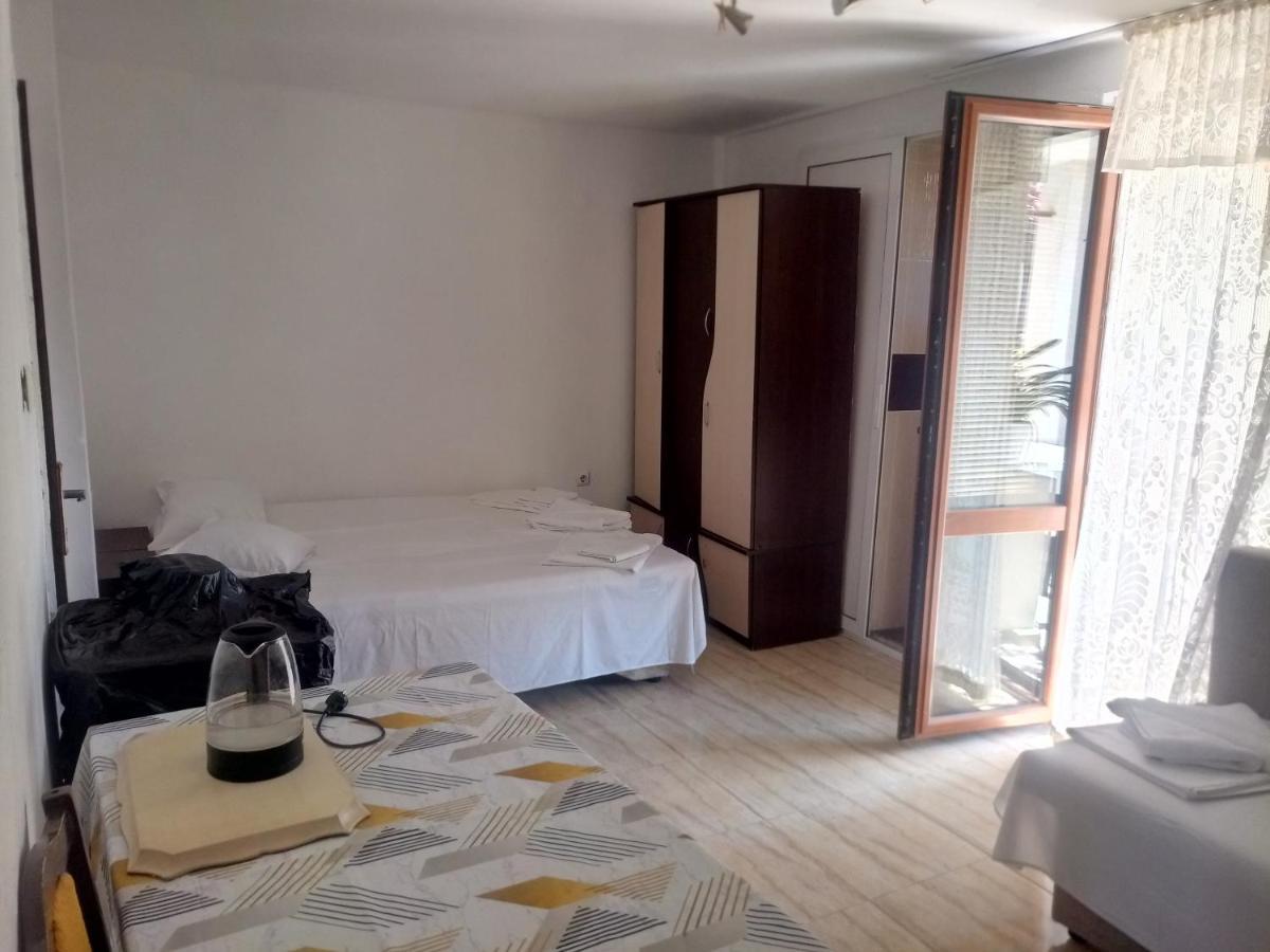 Farlalievi Guest House 索佐波尔 外观 照片
