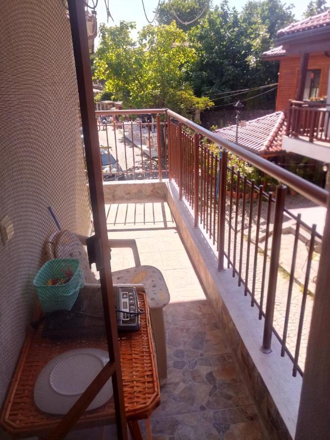 Farlalievi Guest House 索佐波尔 外观 照片